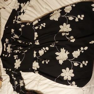 Isabella Sinclair Black floral print dress